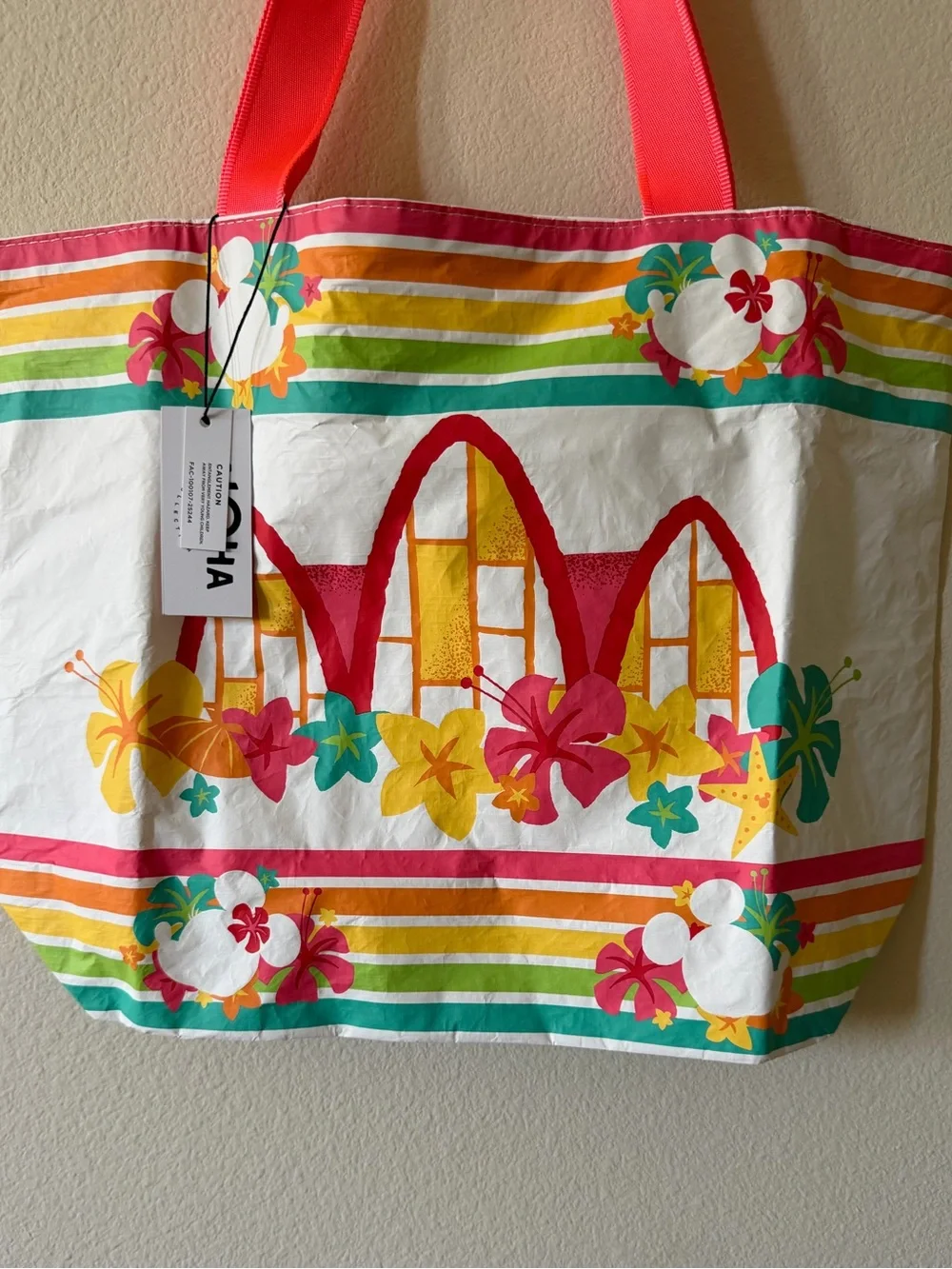 NWT Aloha Collection Disney Aulani Splash-Proof Tote Bag